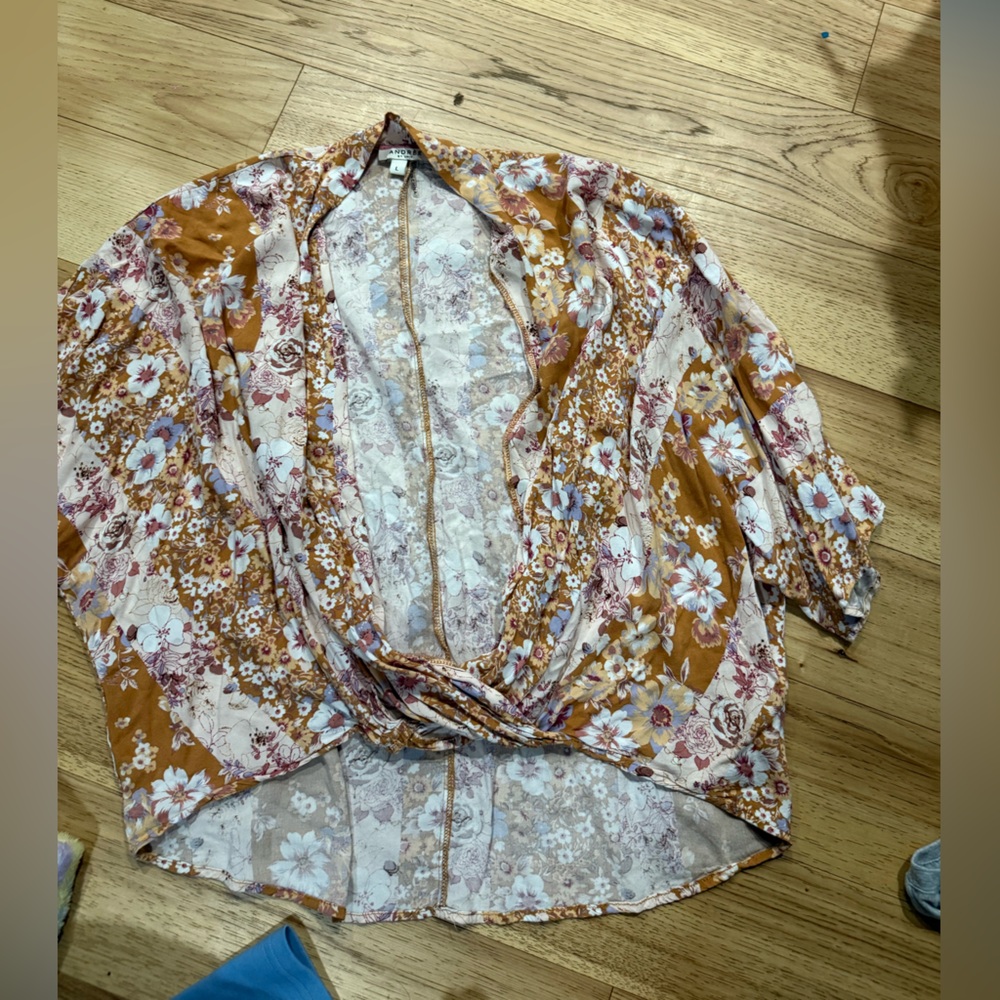 Andree Floral Print Top in Orange and White